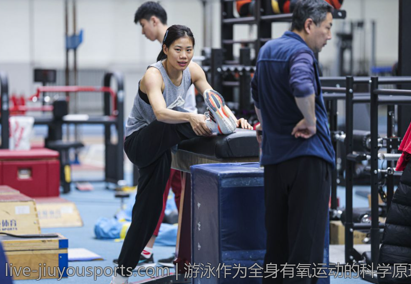 六国橄榄球锦标赛大比分逆转场面